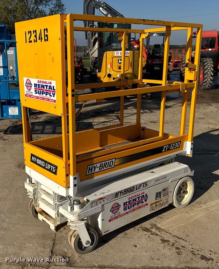 2019 Hy-Brid ZT-1230 scissor lift - EN0650
