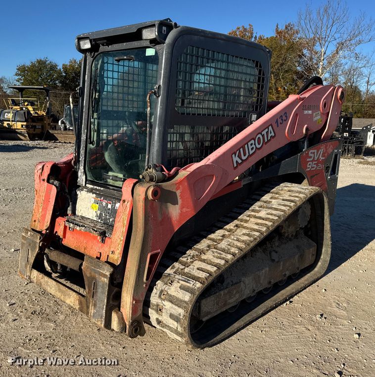 Kubota SVL95-2S tracked skid steer loader - EN0710
