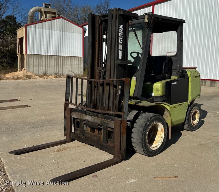 Clark CGP40 forklift - EN0713