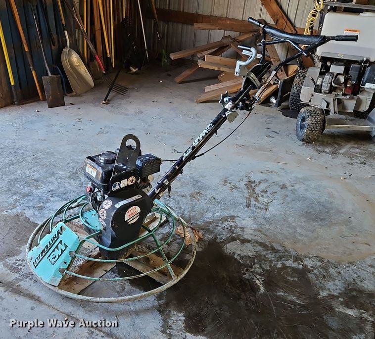 Whiteman power trowel - EO4761
