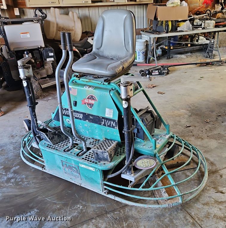 2017 Whiteman JWN24HTCSL power trowel - EO4764