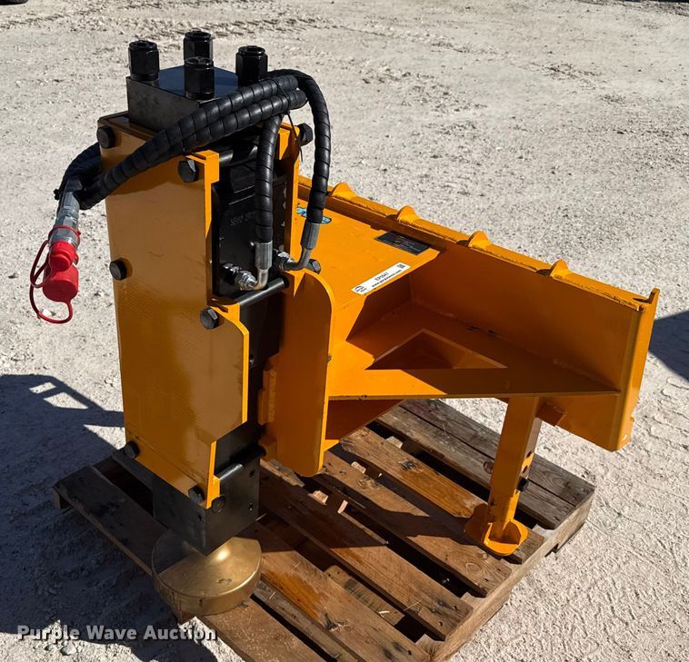 AGT AD680 skid steer post driver - EP0947