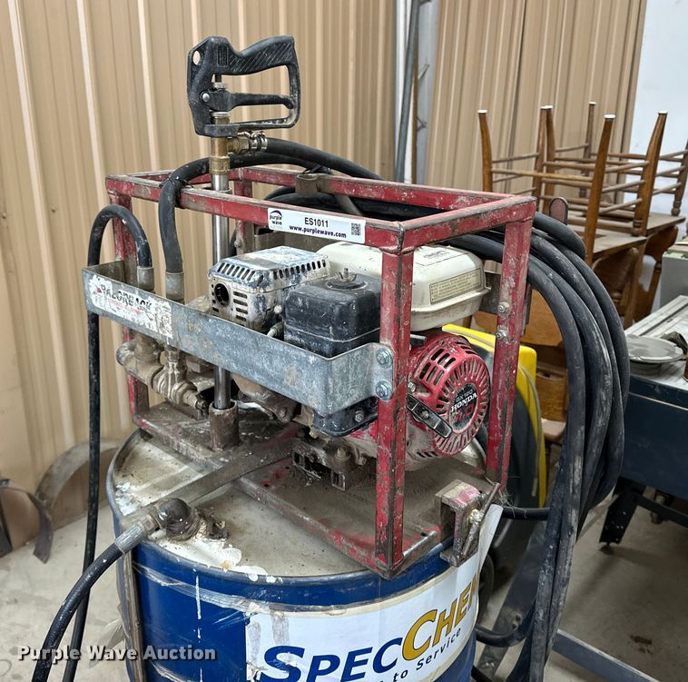 Allen Razorback curing compound power sprayer - ES1011