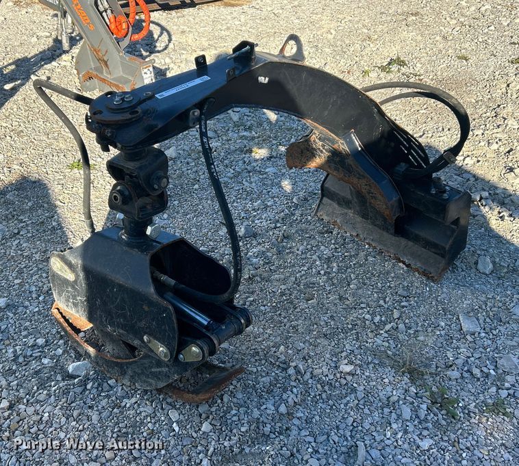 Skid steer grapple - ET6527