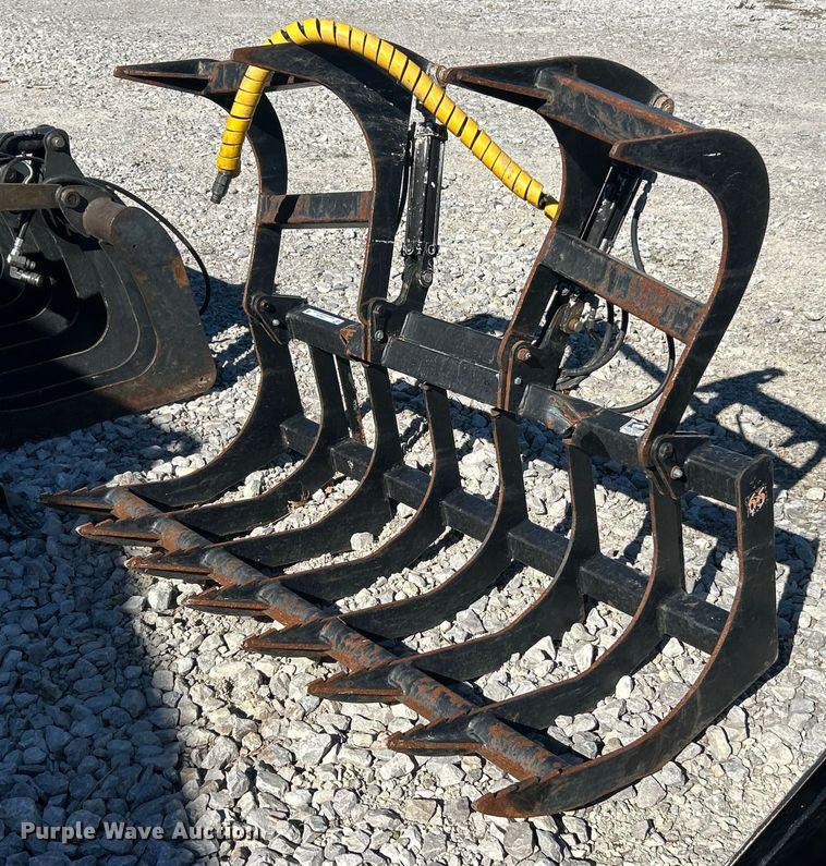 Tomahawk skid steer grapple bucket - ET6539