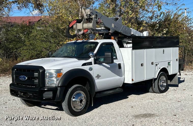 2011 Ford F550 Super Duty XL bucket truck - ET6644