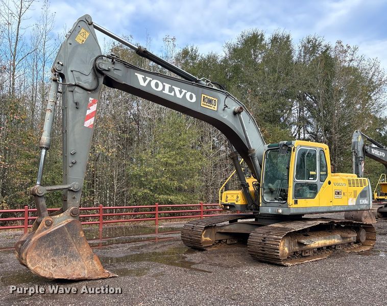 2006 Volvo EC240BLC excavator - ET7324