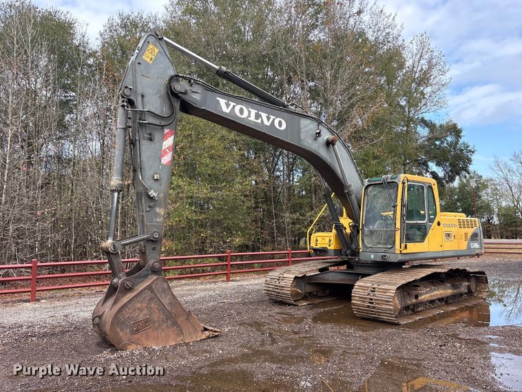 2006 Volvo EC240BLC excavator - ET7325