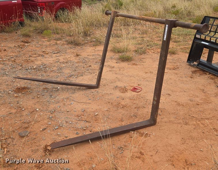 48" L backhoe forks - EU3939