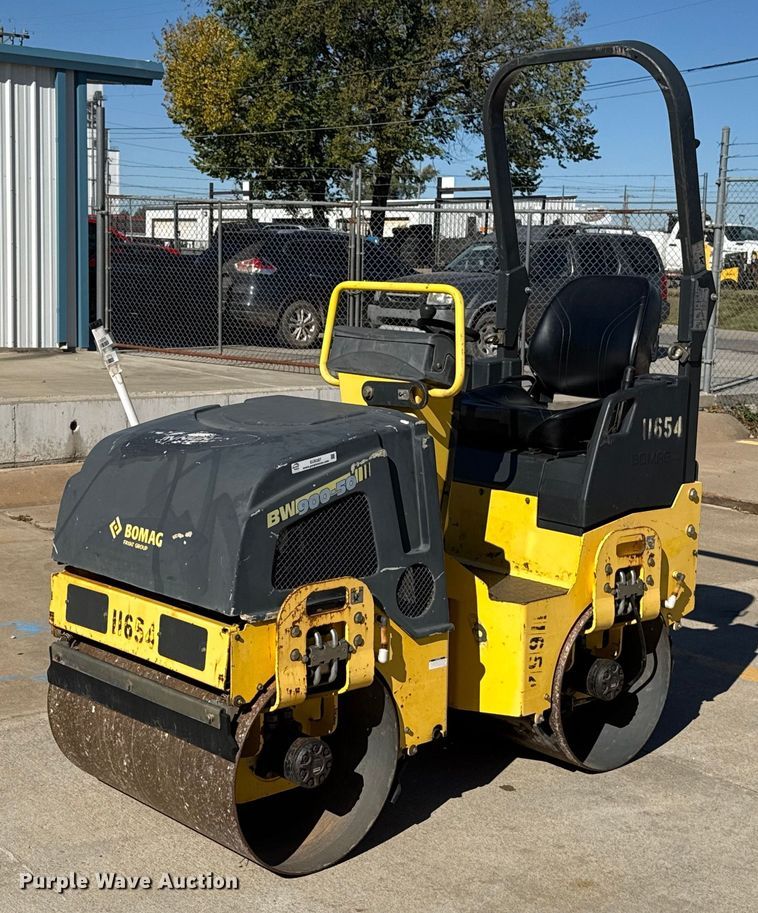 2016 Bomag BW 900-50 double drum vibratory roller - EU5287