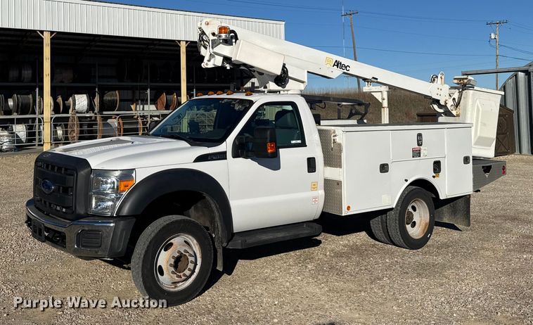 2015 Ford F450 Super Duty bucket truck - EU6328