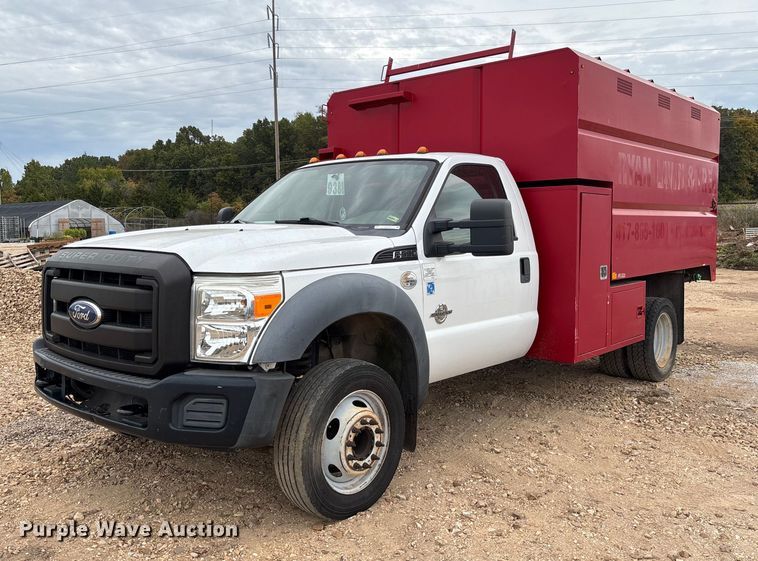 2011 Ford F550 Super Duty chipper truck - EV3218