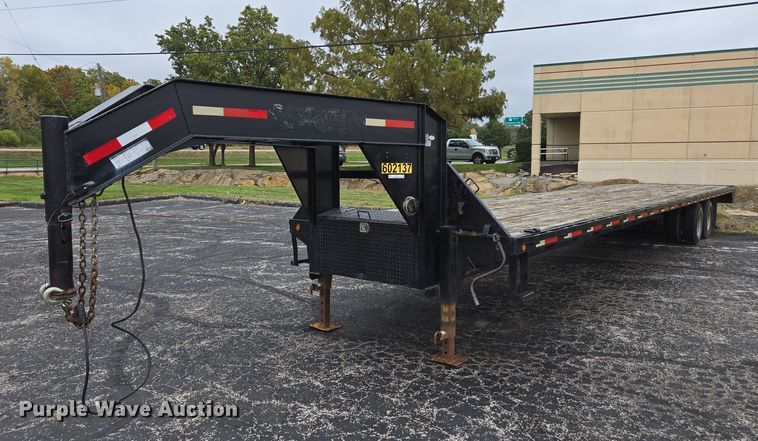 2013 Maxey flatbed trailer - EV5431