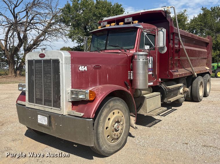 1993 Peterbilt 379 dump truck - FI0008