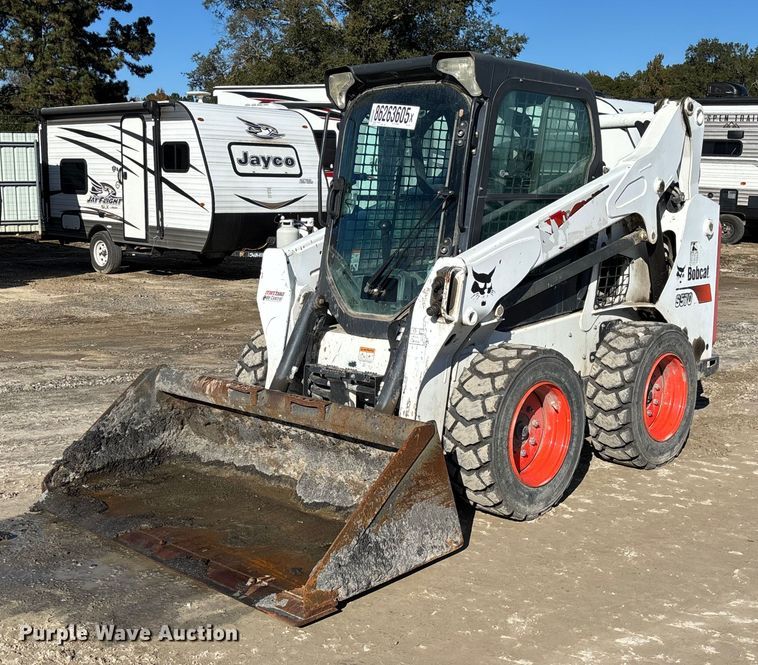 2017 Bobcat S570 skid steer loader - YA1285