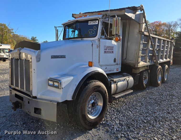1994 Kenworth T800 dump truck - YA1351