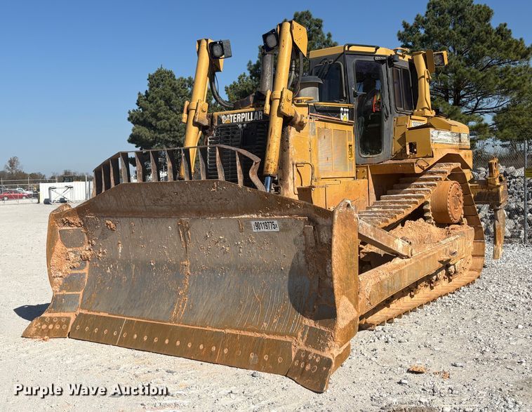 2004 Caterpillar D8R Series II dozer - YA1414
