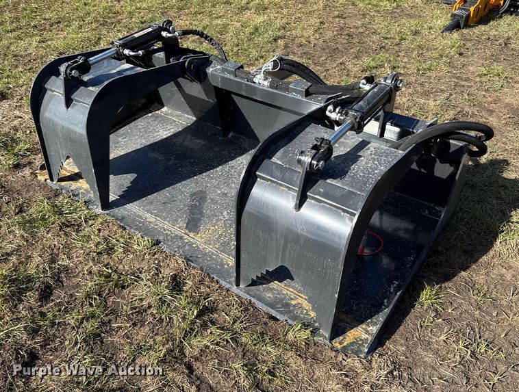 2025 Wolverine GB-11-72W skid steer grapple bucket - DY8401