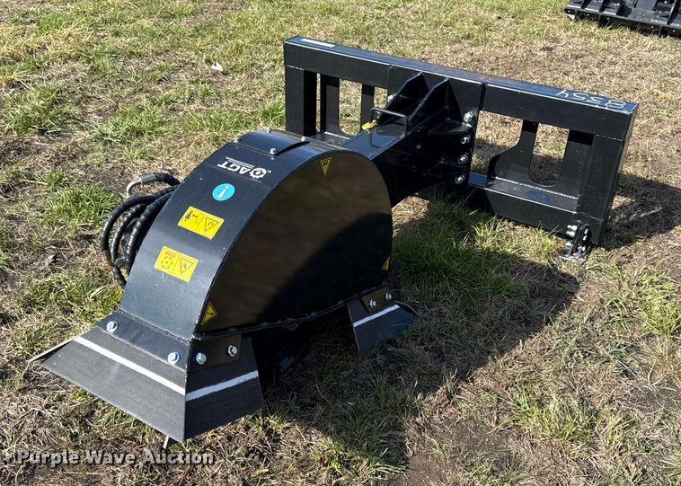 2025 TopCat ECSSSTG200 skid steer stump grinder - DY8404