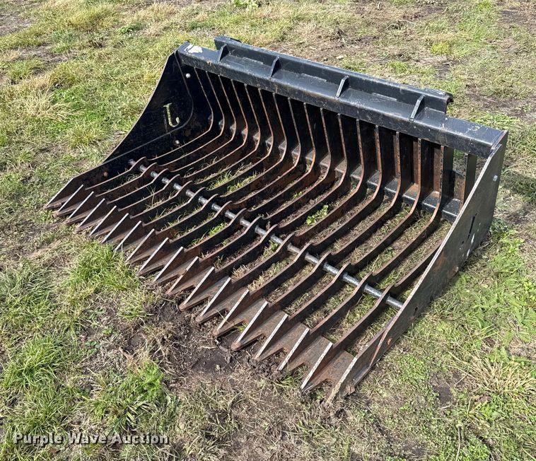 Jenkins skid steer rock bucket - DY8423