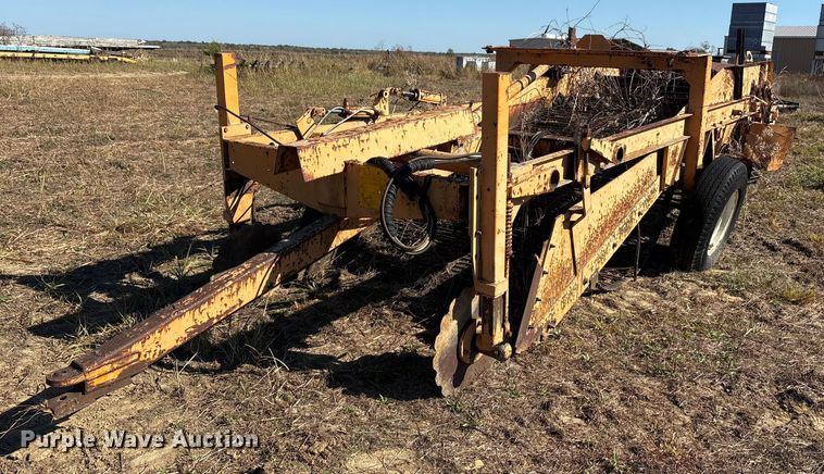 Logan potato harvester - EA7727