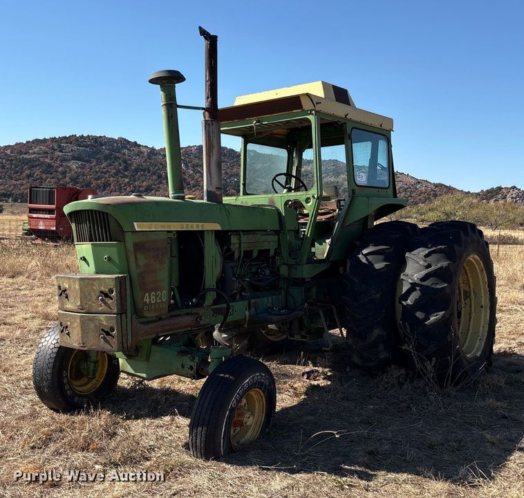 John Deere 4620 tractor - EA7758