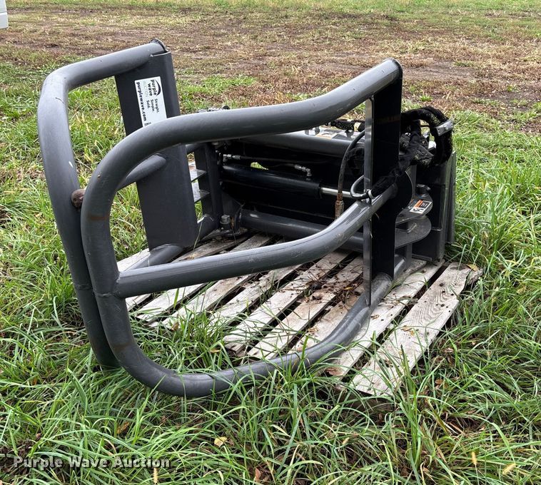 2019 CNH bale grabber - EE4120