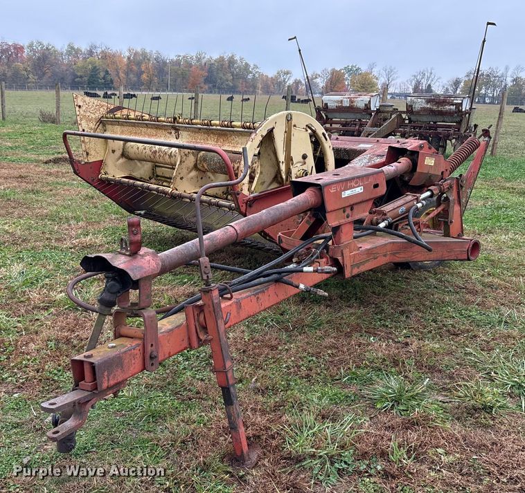 New Holland 477 swather / windrower - EM6162