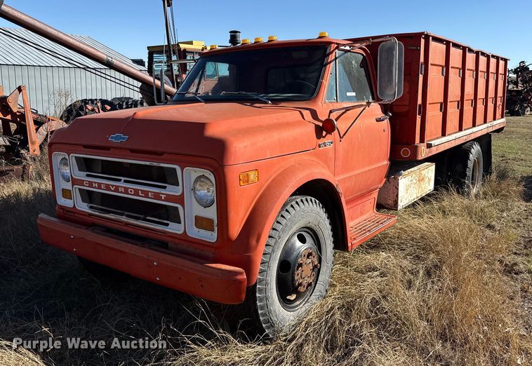 1969 Chevrolet C50 grain truck - EP0840