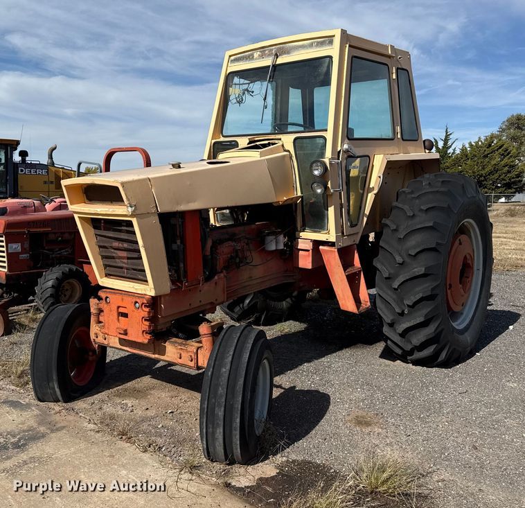 1973 Case 1175 tractor - EP0894