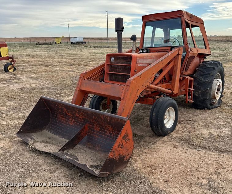 Allis-Chalmers 190XT tractor - EP2508
