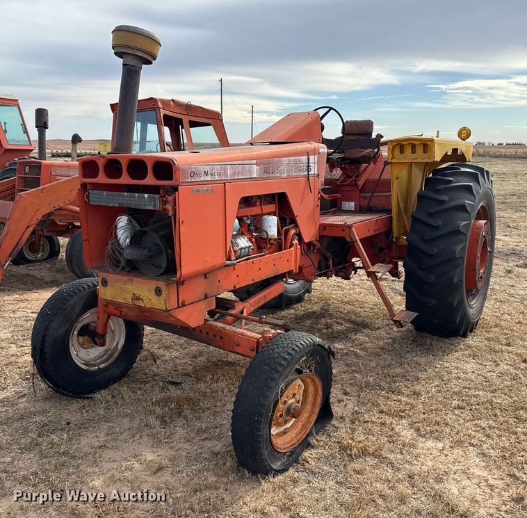 Allis Chalmers 190XT tractor - EP2509