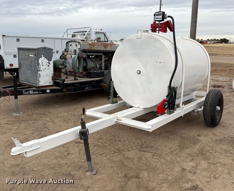 Fuel trailer - EP2567