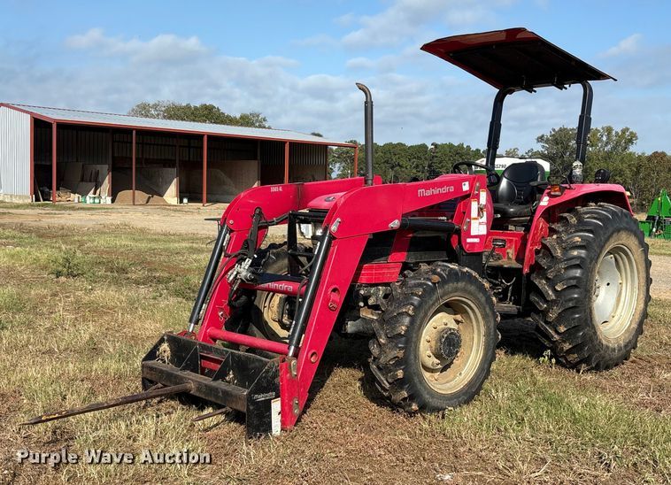 2015 Mahindra 5570 MFWD tractor - ET7196