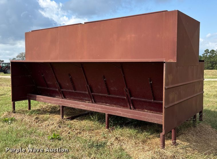 Livestock feeder - ET7207