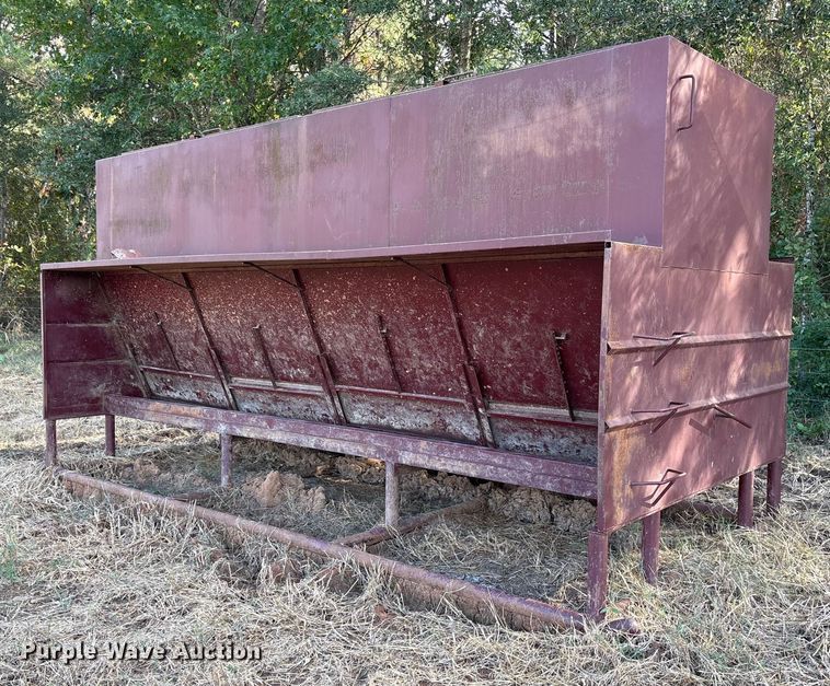 Livestock feeder - ET7212