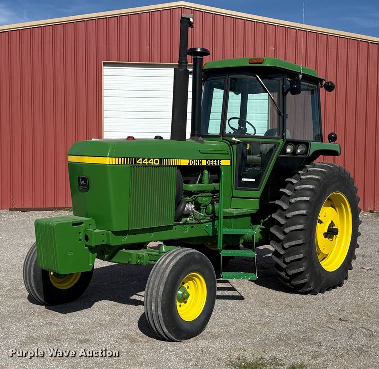 1980 John Deere 4440 tractor - EU5371