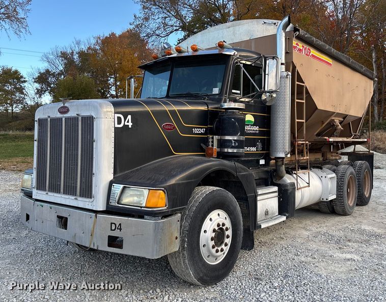 1993 Peterbilt 377 Seed Tender Truck - EV3240