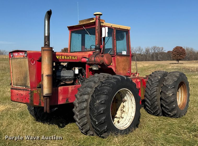 1975 Versatile 700 4WD tractor - FK0594