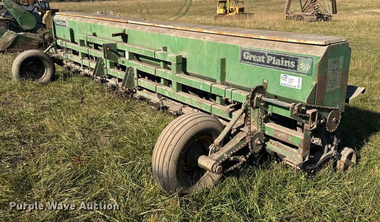 Great Plains 3000884  grain drill - FK0600