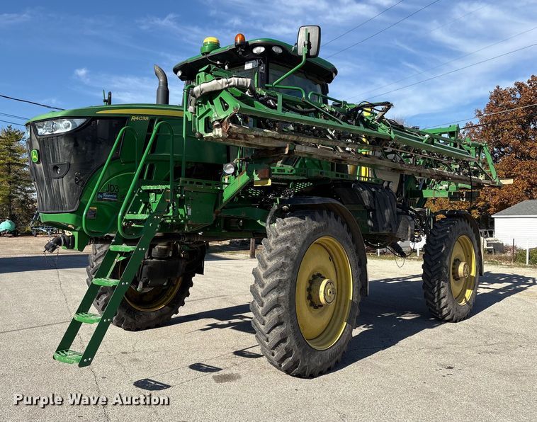 2016 John Deere R4038 sprayer - FK1008