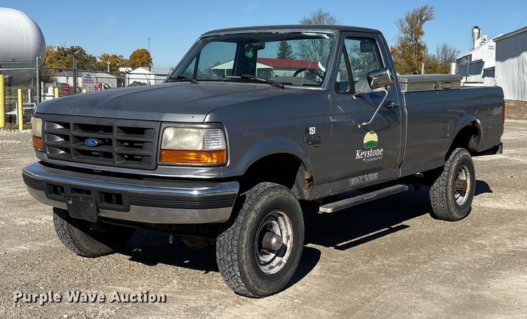 1997 Ford F350 XL pickup truck - FK1019
