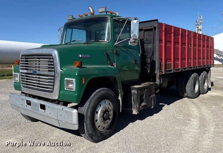 1994 Ford L9000 dump flatbed truck - FK1020