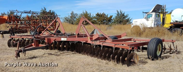 International 490 tandem disk - IH9337