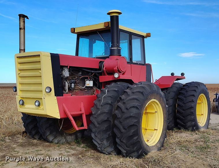 1979 Versatile 855 4WD tractor - IH9340
