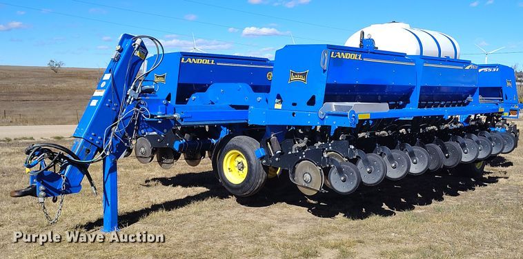 2015 Landoll 5531-40X10 grain drill - IP9738