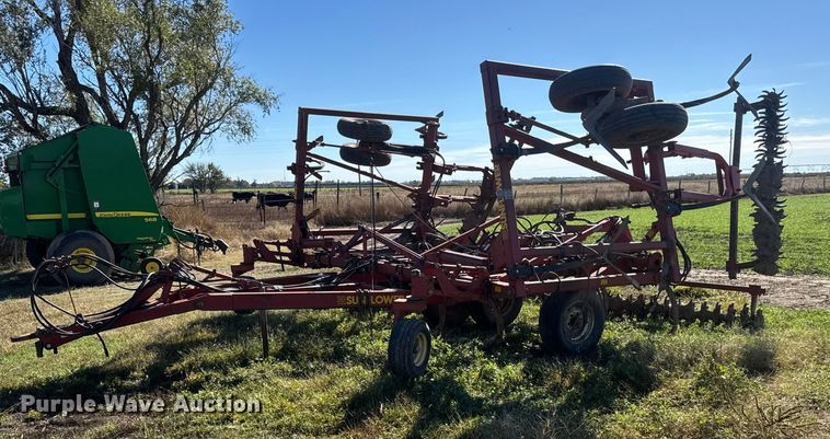 Sunflower Fallow-King 3040-28 sweep plow - NA9820