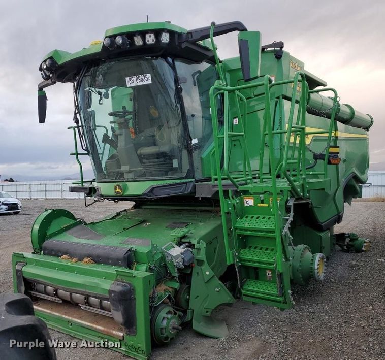 2024 John Deere X9 1100 RWA combine - YA1518