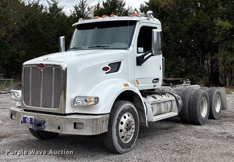 2016 Peterbilt 567 semi truck - DJ7910