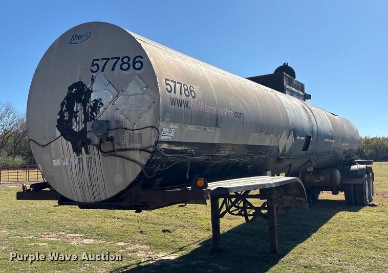 1999 E.D. Etnyre & Co tank trailer - DJ7932